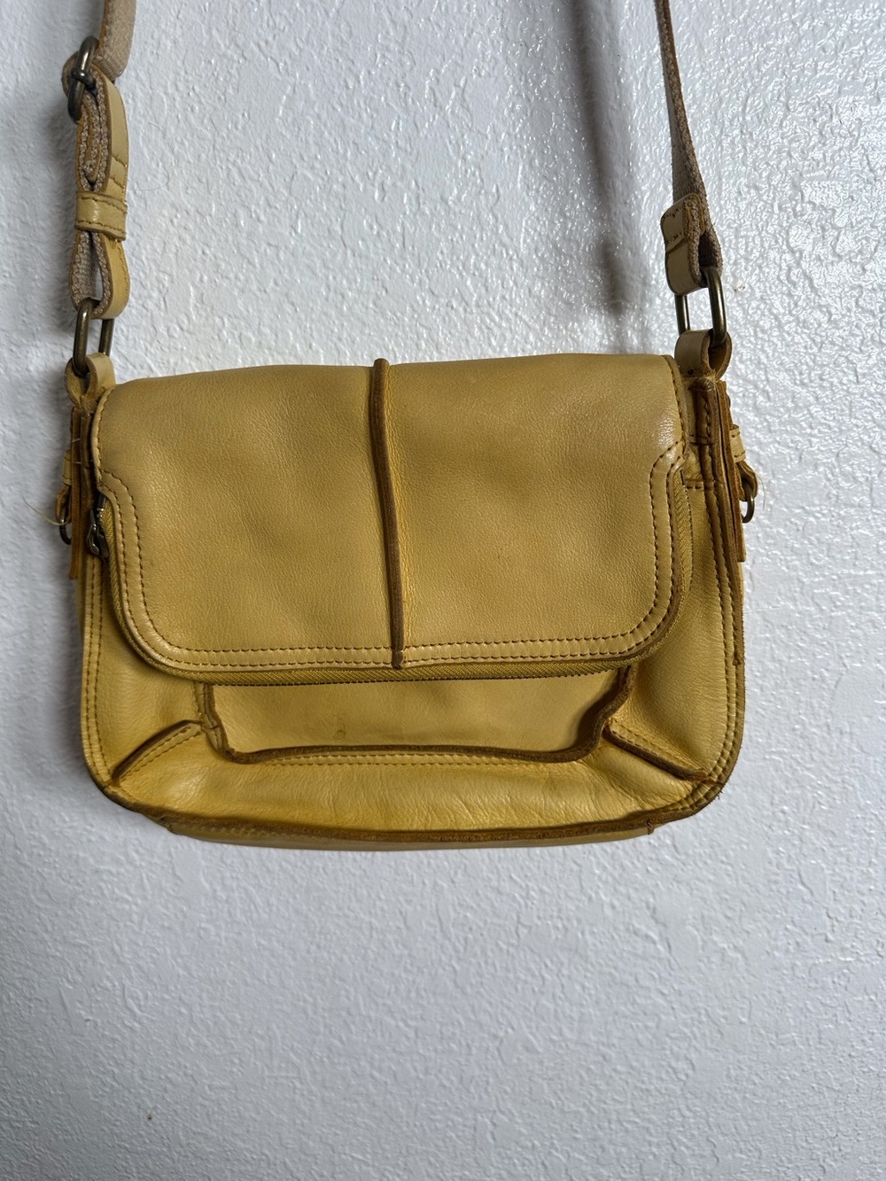 Vintage Lucky Brand Y2K Crossbody Bag with Adjustable Strap